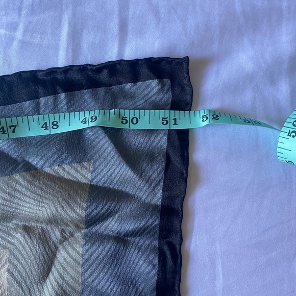 Versace Black and Gray Baroque Scarf - Picture 5 of 5